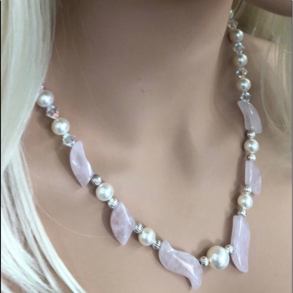 NWT Rose Quartz Crystal Necklace Set - Picture 6 of 9